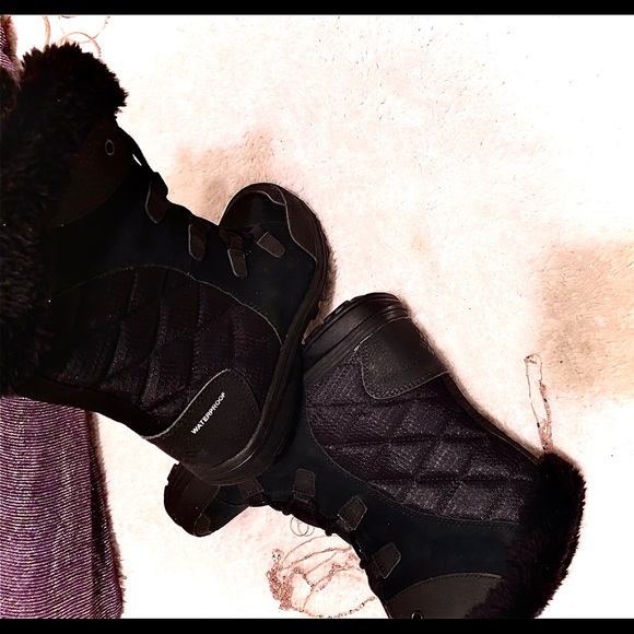 Columbia Winter Snow Boots NWOT! - Picture 3 of 6
